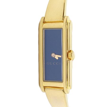 Gucci(구찌) 109 금장 스틸 스퀘어 팔찌형 블랙판 여성용시계 Gucci(구찌) 109 금장 스틸 스퀘어 팔찌형 블랙판 여성용시계
